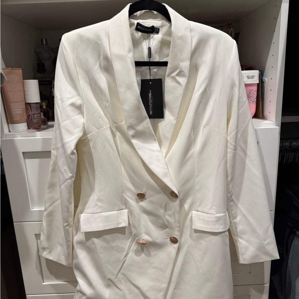Elegant White Double-Breasted Women's Blazer